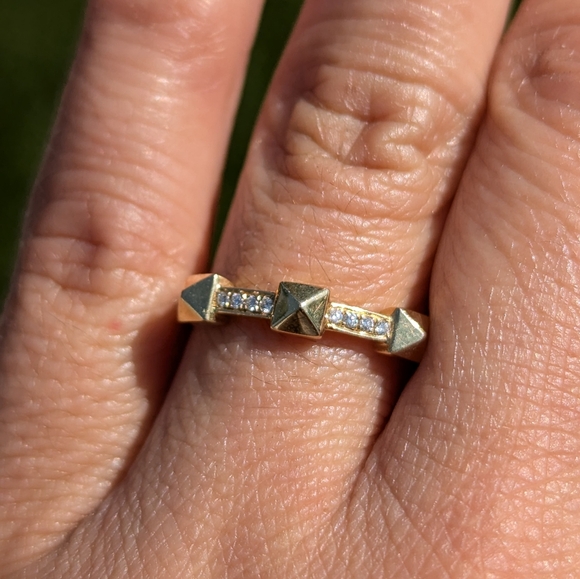 14K Yellow Gold Diamond Puff Pyramid Ring Band - Picture 7 of 9